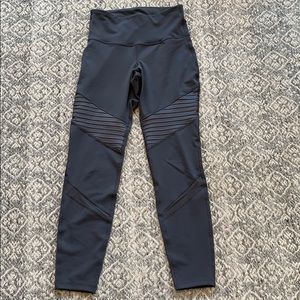 High waisted detailed leggings